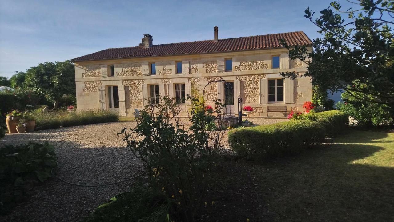 Chambres D'Hotes Du Domaine De Lansac Lansac  외부 사진